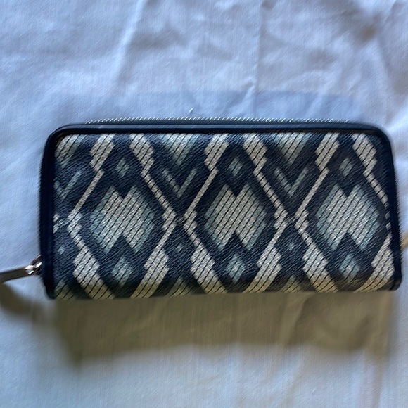 Women’s wallet - Picture 1 of 2